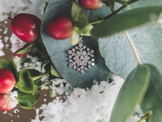 18ct diamond snow flake