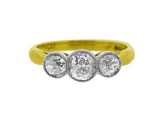 Trilogy ring 0.93ct