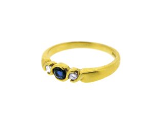 18ct Yellow Gold Sapphire Ring