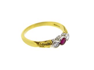 18ct Yellow Gold Ruby Ring