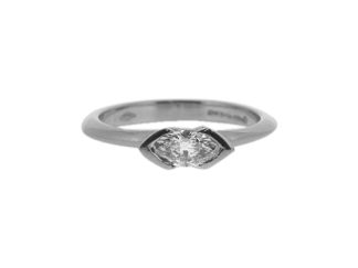marquis solitaire 0.30ct