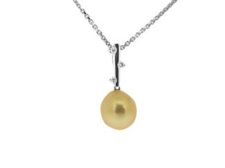 Peach pearl and diamond necklace