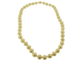 Cultured pearl necklace