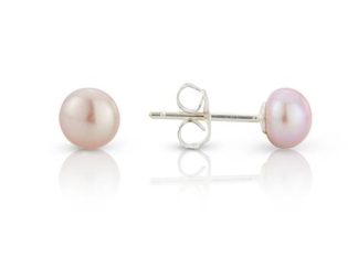 5.5mm pink pearl studs