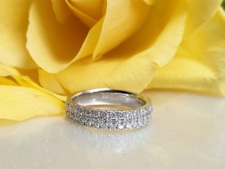 Pave set diamond ring 0.67ct