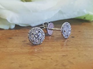 Halo 0.54ct studs