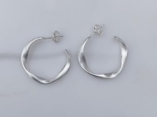 Twisted Silver Hoops