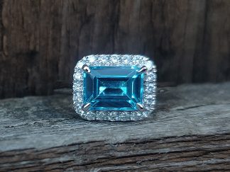 Horizontal Topaz Cluster Ring
